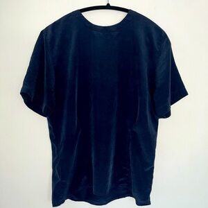 Vintage Jones New York Navy short sleeved blouse 100% silk